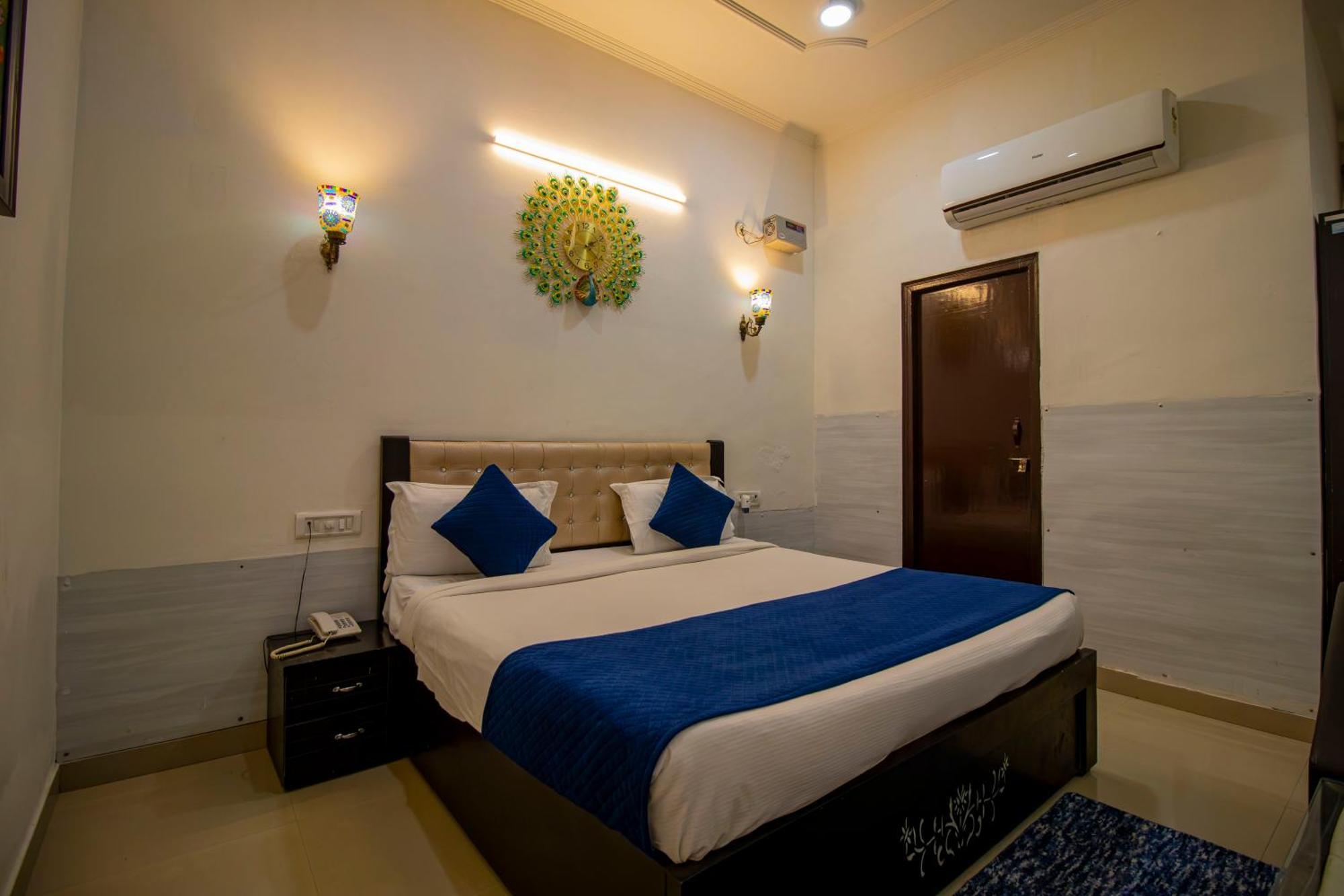 Elegance Resort Vrindāvan Eksteriør billede