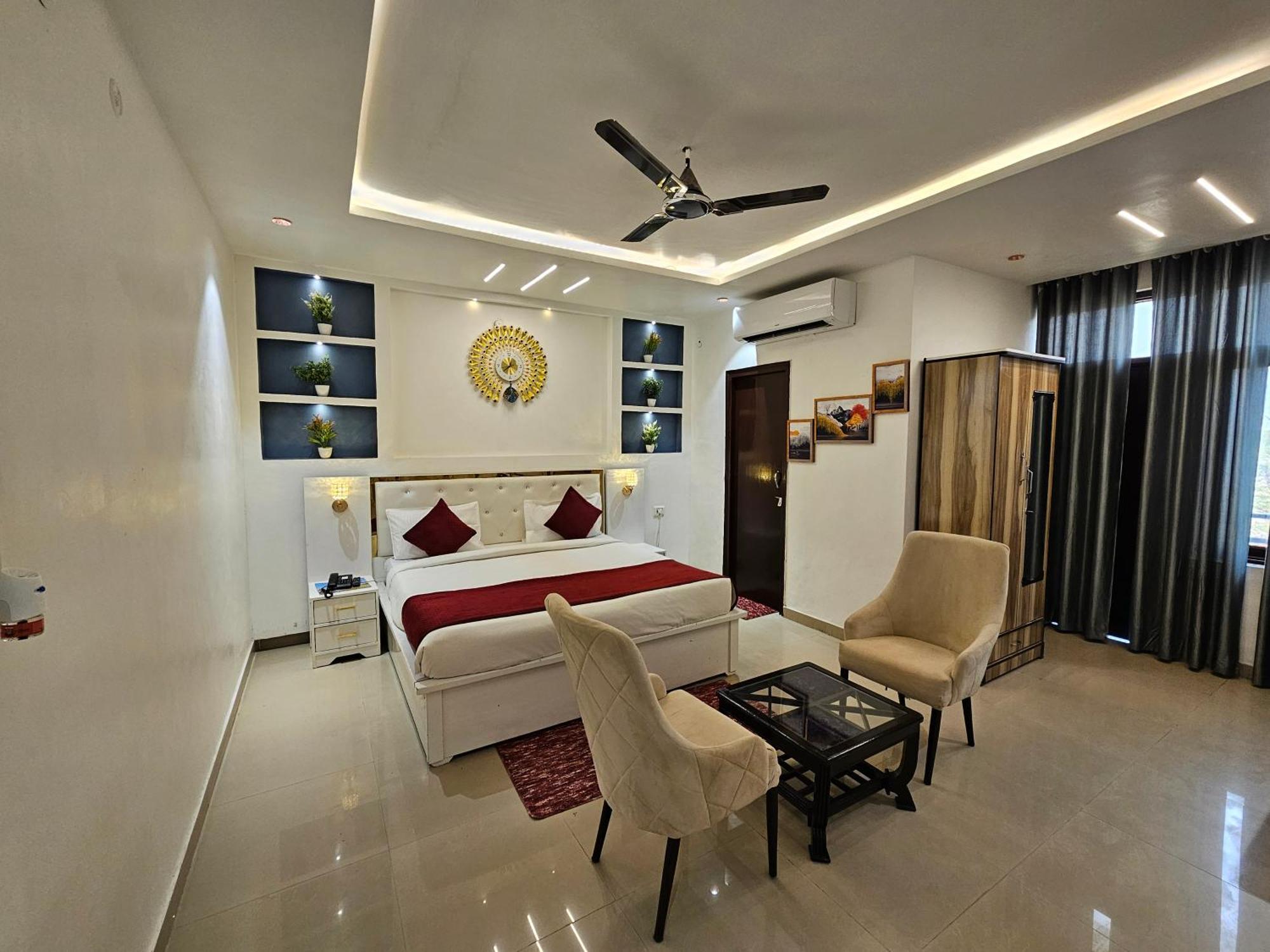 Elegance Resort Vrindāvan Eksteriør billede