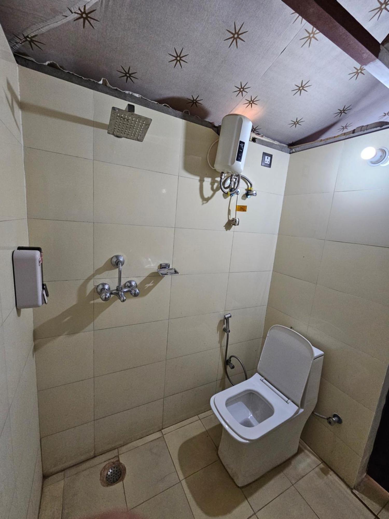 Elegance Resort Vrindāvan Eksteriør billede
