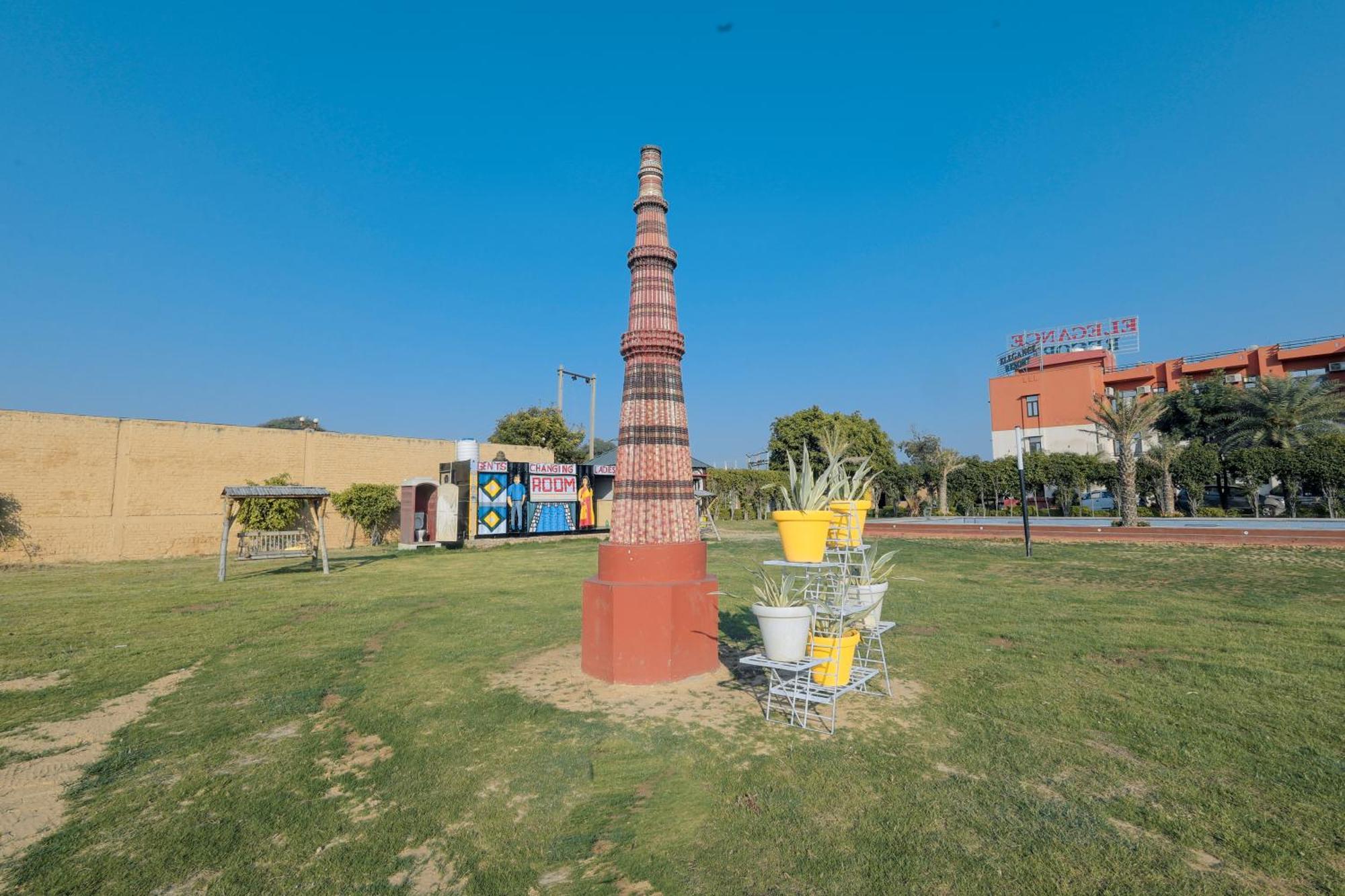 Elegance Resort Vrindāvan Eksteriør billede